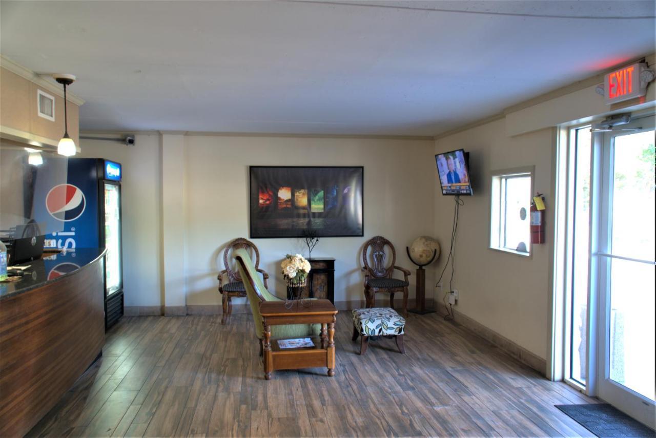 Eastern Shore Motel Дафни Екстериор снимка